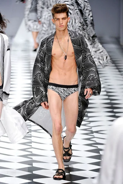 Look 52